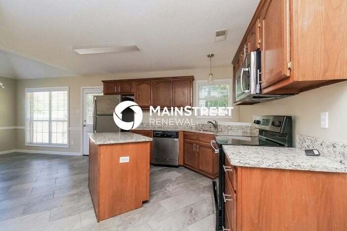 10104 Fox Chase Dr - Photo 7 of 16