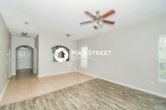 11280 Panther Creek Ct - Photo 4 of 16