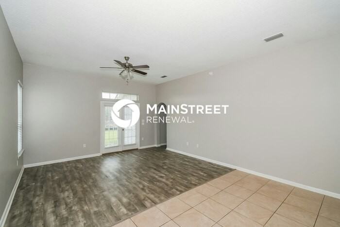 11280 Panther Creek Ct - Photo 5 of 16