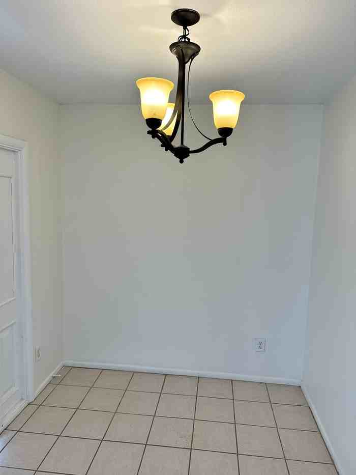 2844 W Marlette Ave - Photo 3 of 26