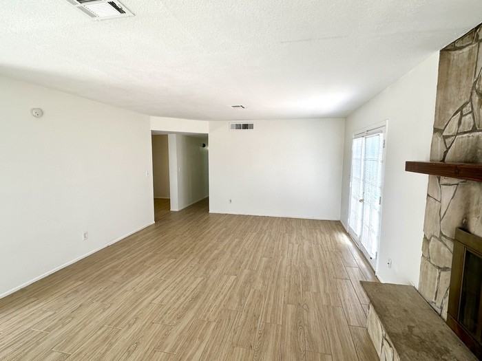 2844 W Marlette Ave - Photo 6 of 26