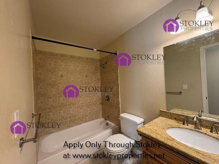 323 Thistle Cir - Photo 5 of 50