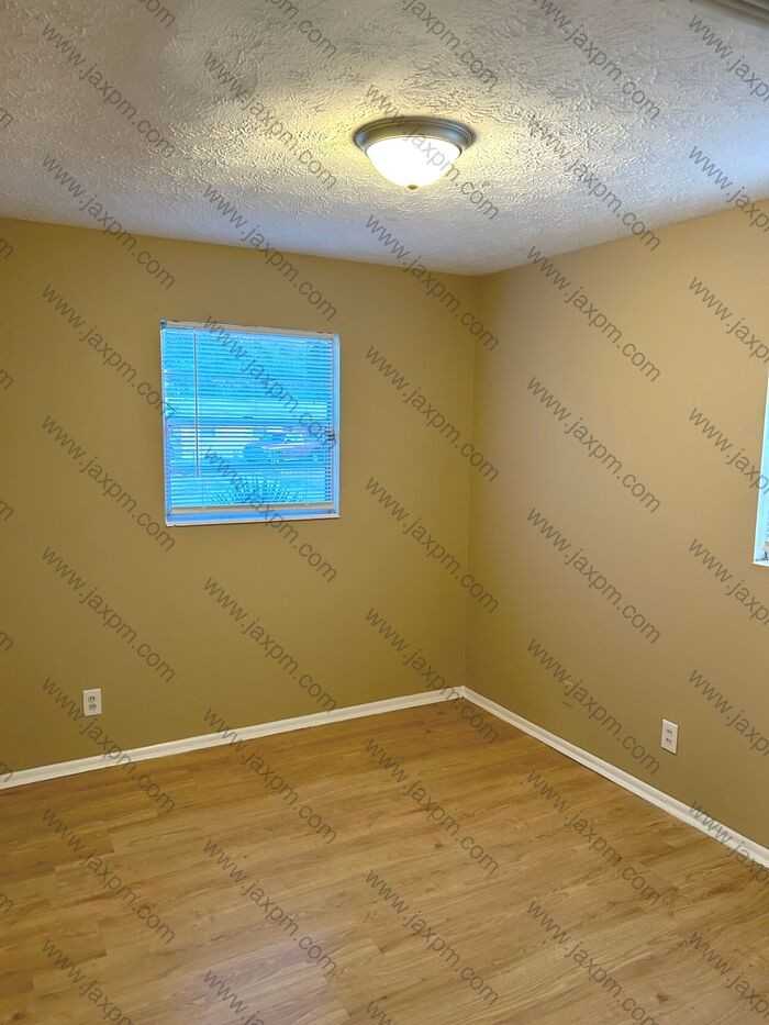 7076 Queen Of Hearts Ct - Photo 7 of 9