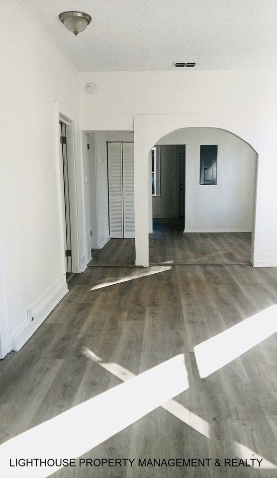 1478 W 5th St - Photo 3 of 16