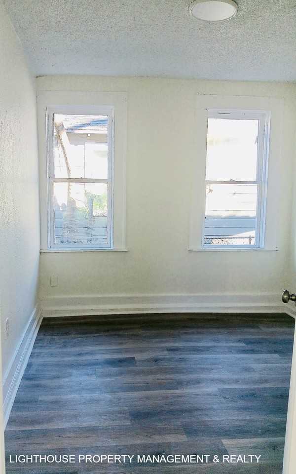 1478 W 5th St - Photo 5 of 16