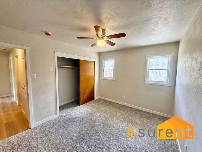 649 Park St - Photo 3 of 12
