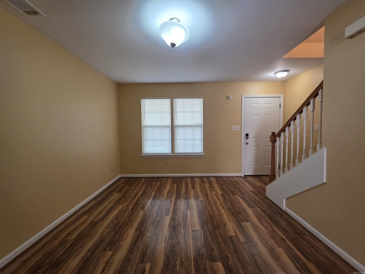 2610 S Izard St - Photo 5 of 27