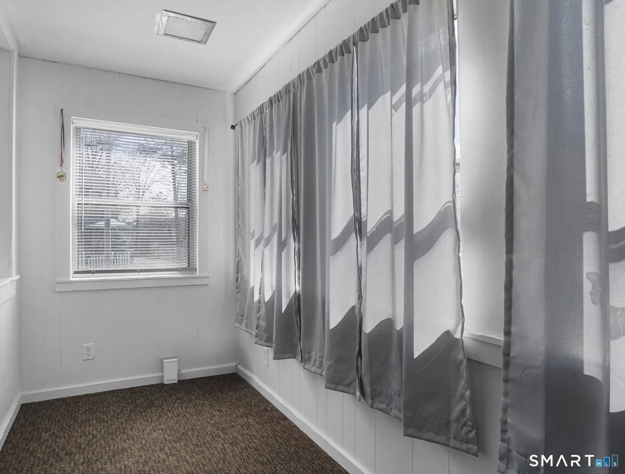 87 Colony St #1stFL - Photo 7 of 12