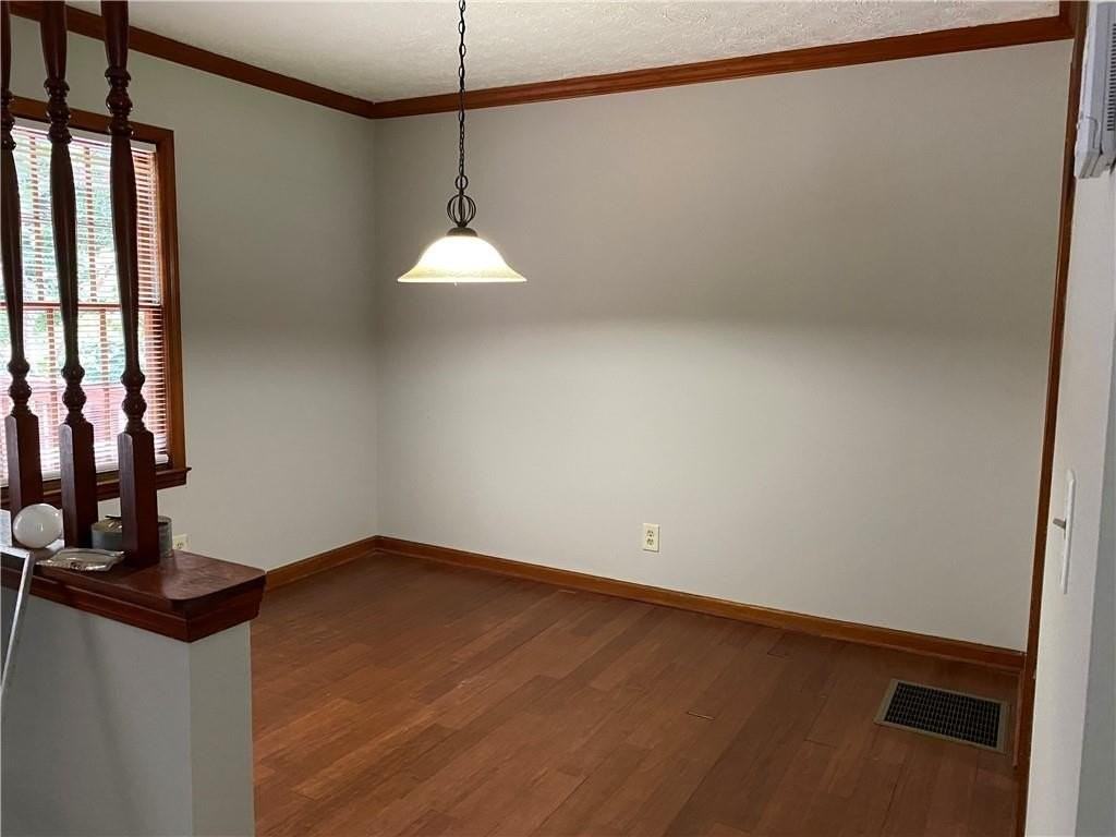 207 Hood Rd Nw - Photo 5 of 12