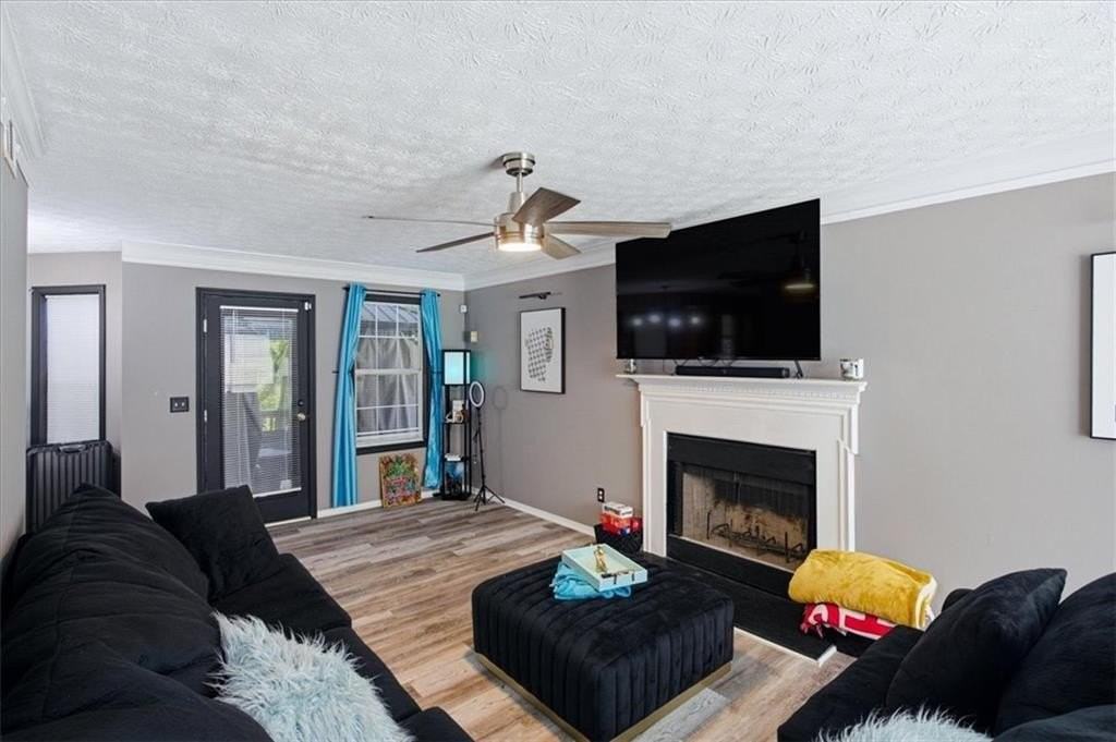 1459 Bridgewater Br - Photo 4 of 27