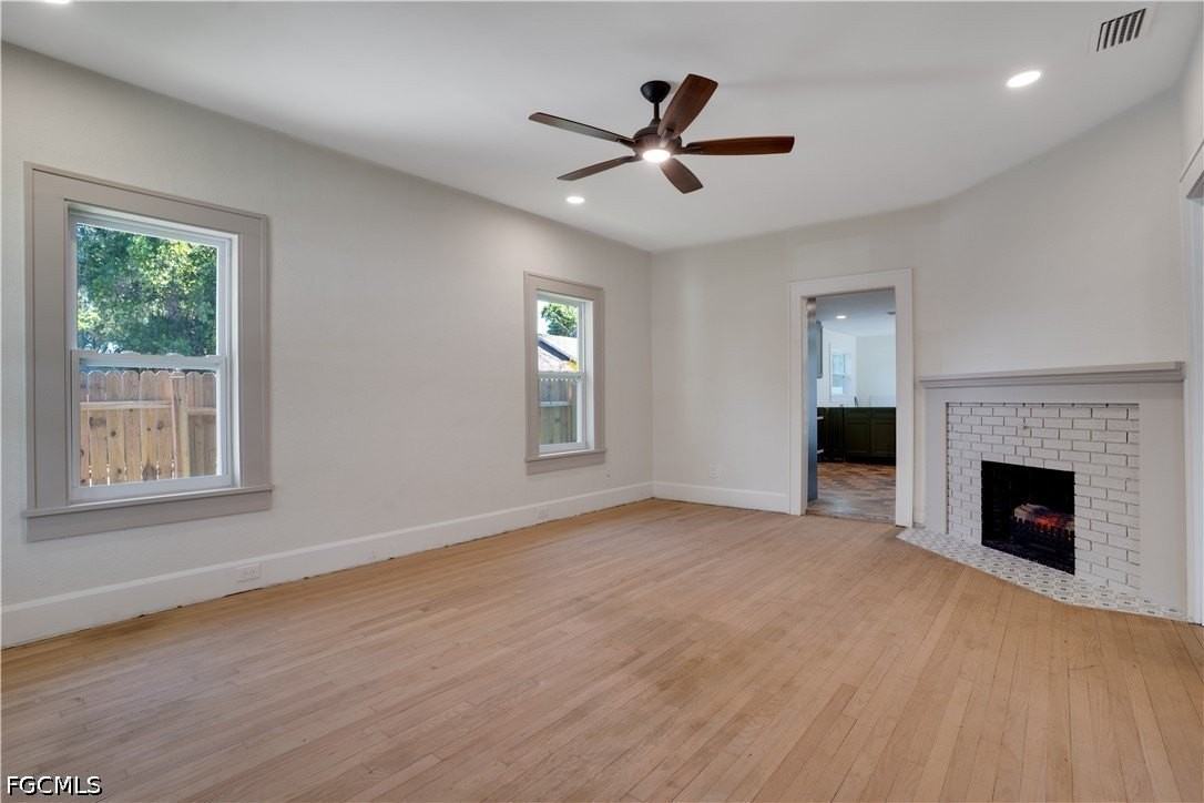 4058 39th Ave N - Photo 4 of 14