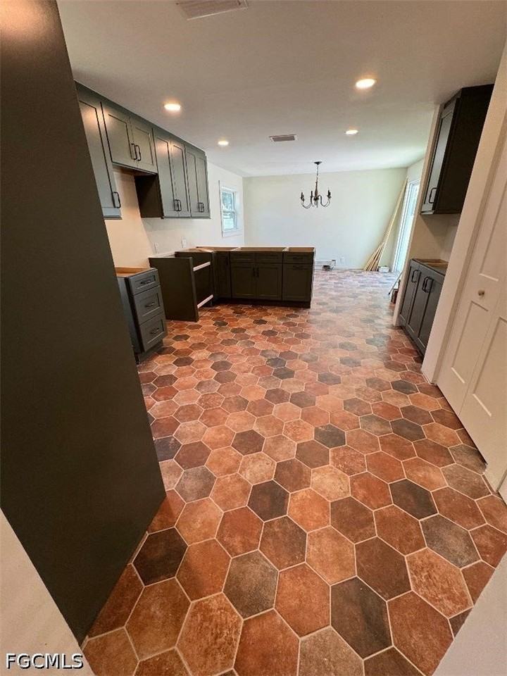 4058 39th Ave N - Photo 6 of 14