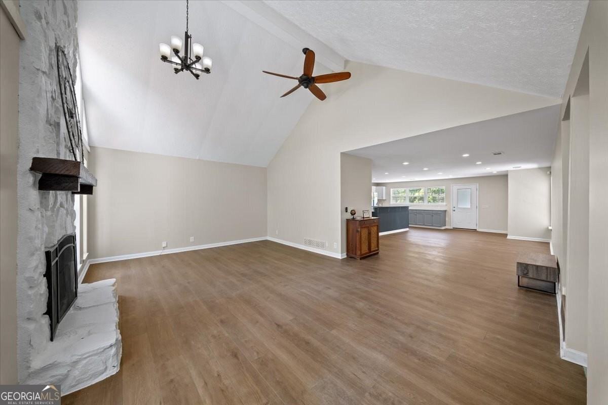 103 Farmington Dr - Photo 3 of 50