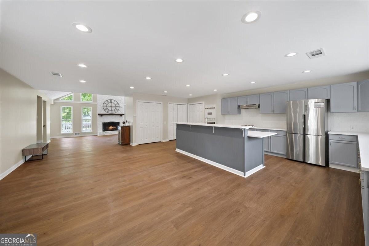 103 Farmington Dr - Photo 7 of 50