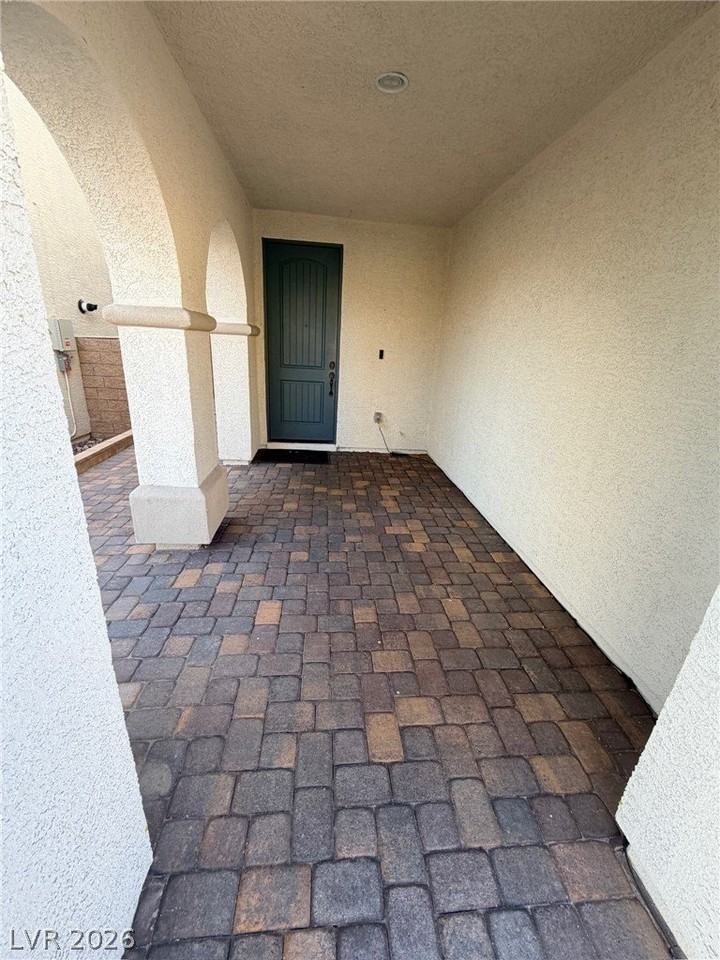 10025 Desert Bighorn Ct - Photo 4 of 50