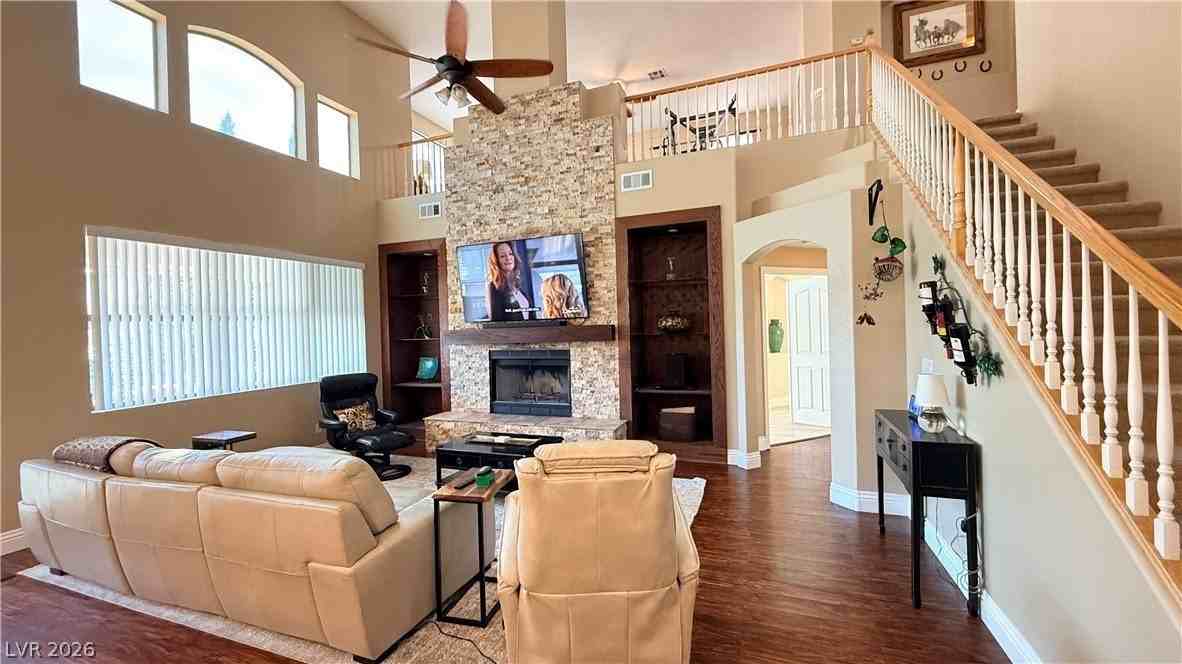 10633 Adamsong Ave - Photo 7 of 28