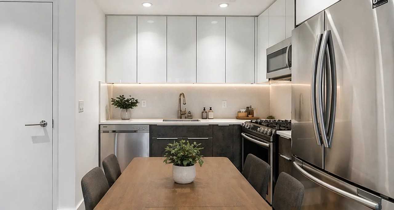 227 Lexington Ave #903 - Photo 5 of 7