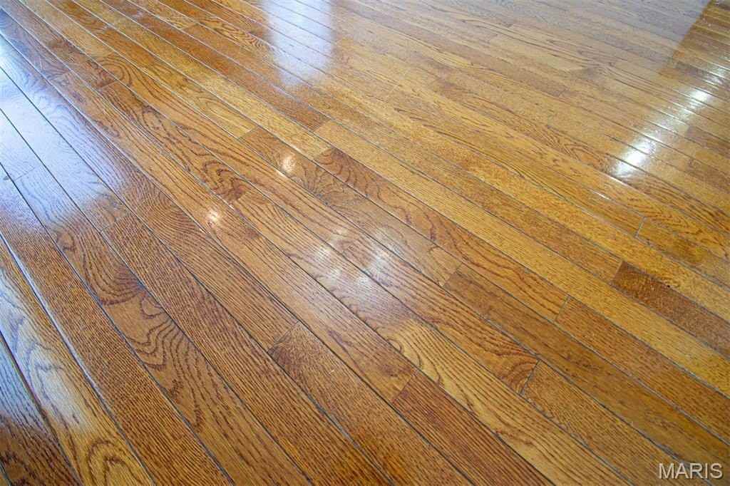 395 Misty Valley Dr - Photo 5 of 50