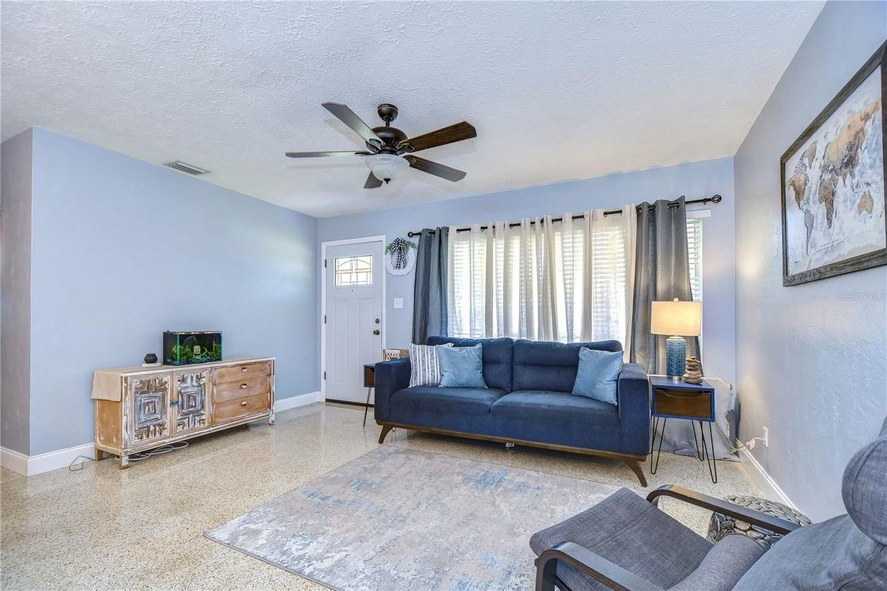 5635 24th Ave N - Photo 5 of 48