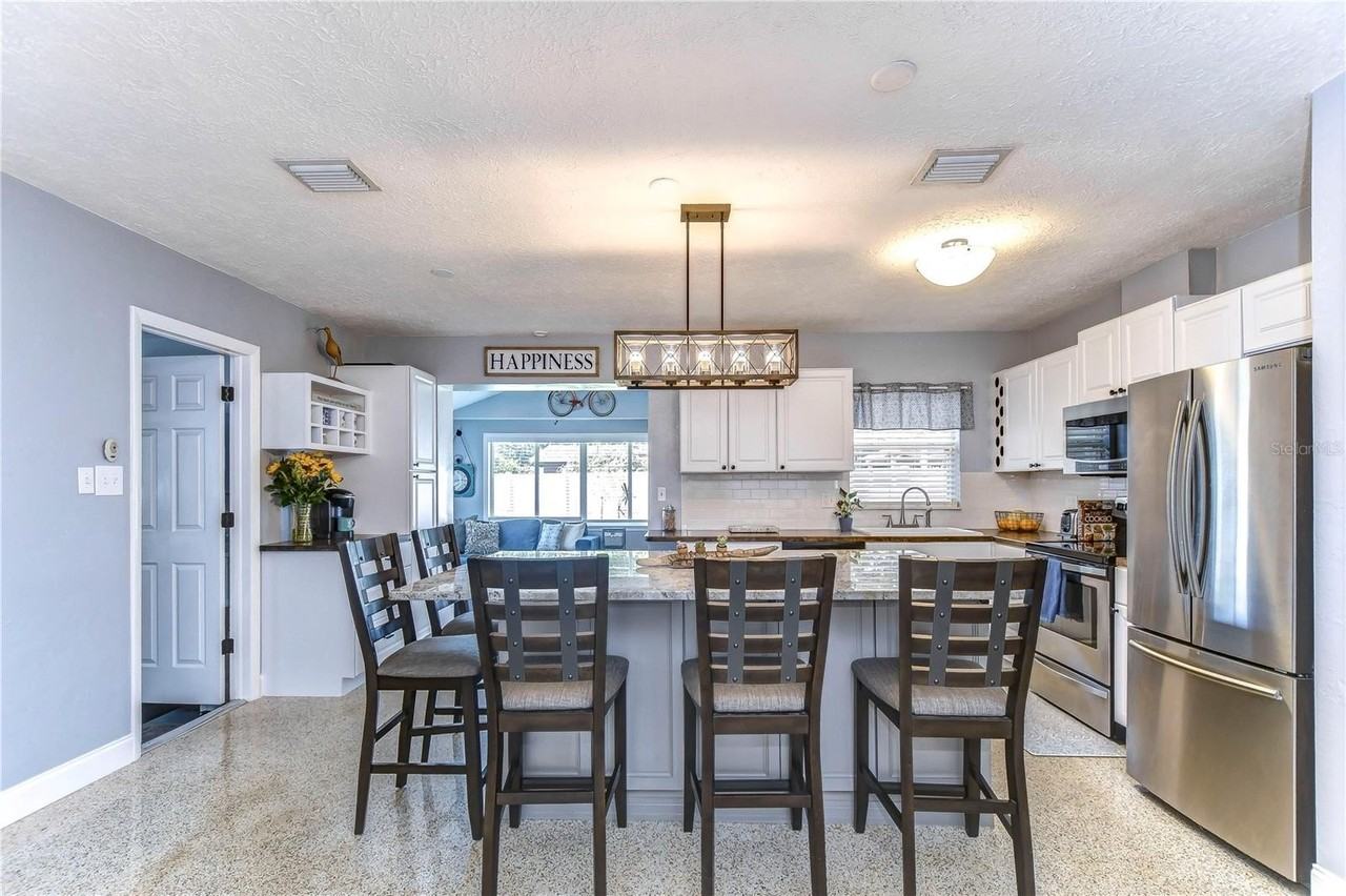 5635 24th Ave N - Photo 7 of 48