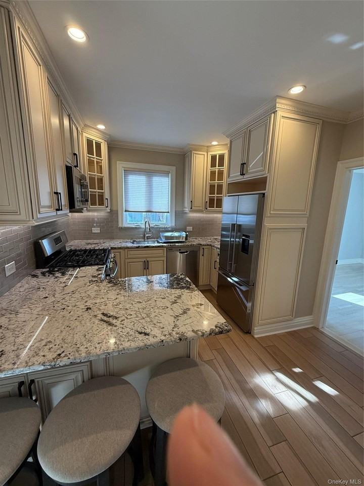 7868 84th St #2B - Photo 3 of 17