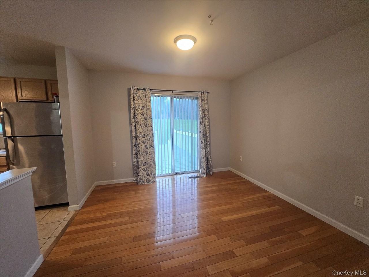 60 Evan Rd - Photo 7 of 28