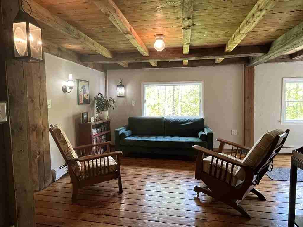 102 New Templeton Rd - Photo 7 of 20