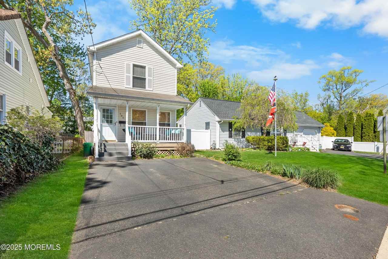 105 Wayside Dr - Photo 3 of 31