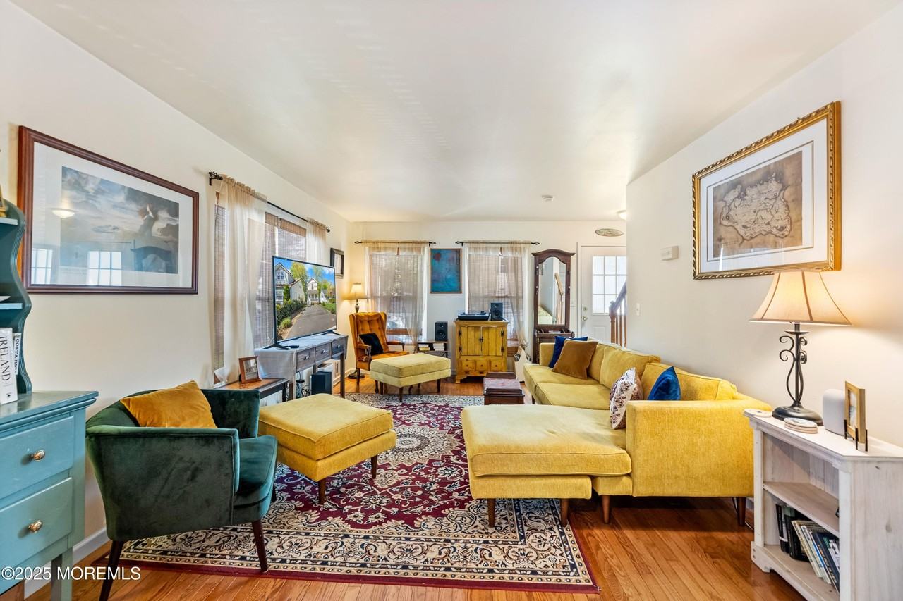 105 Wayside Dr - Photo 7 of 31