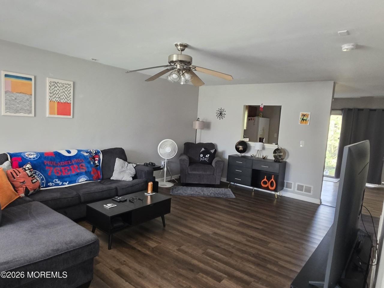 421 Ibis Ct - Photo 3 of 18