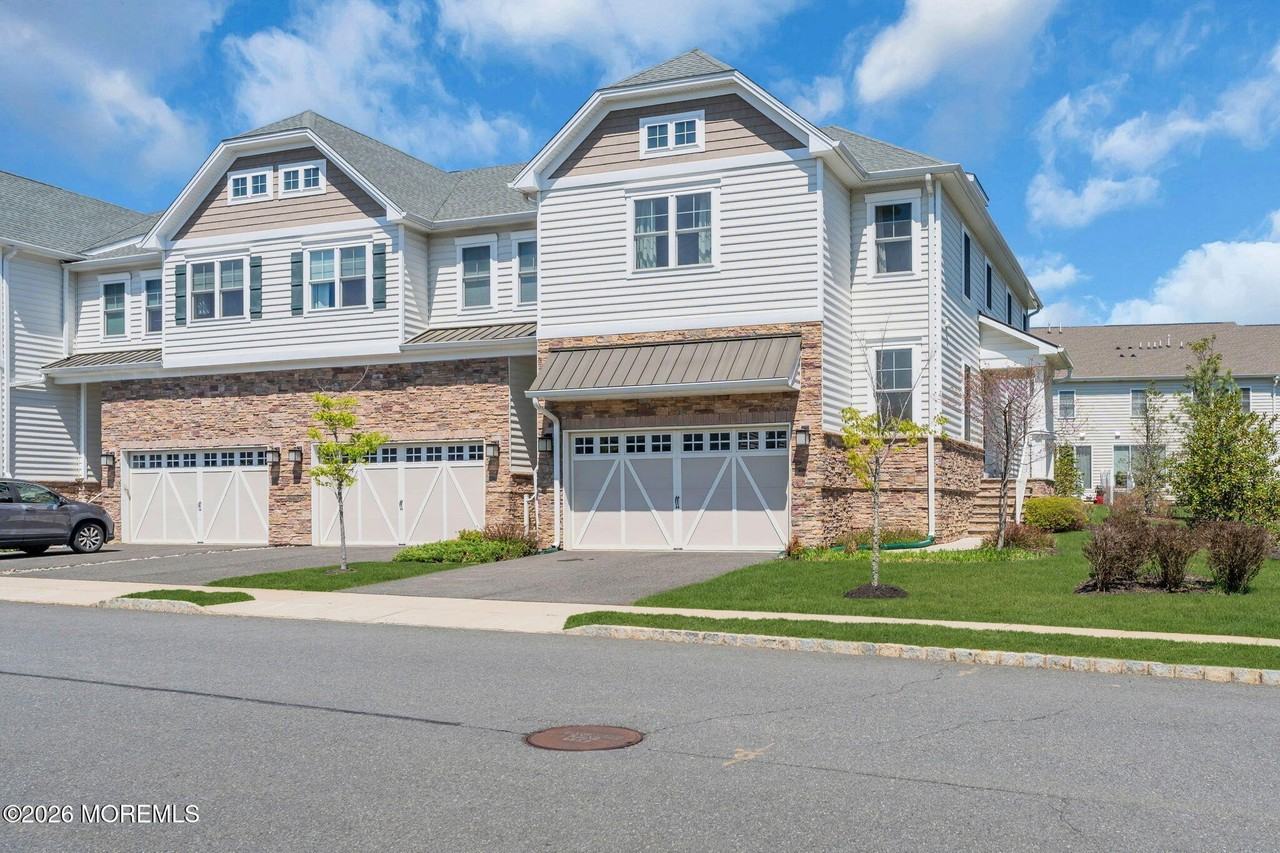 2 Malcolm Way - Photo 2 of 50