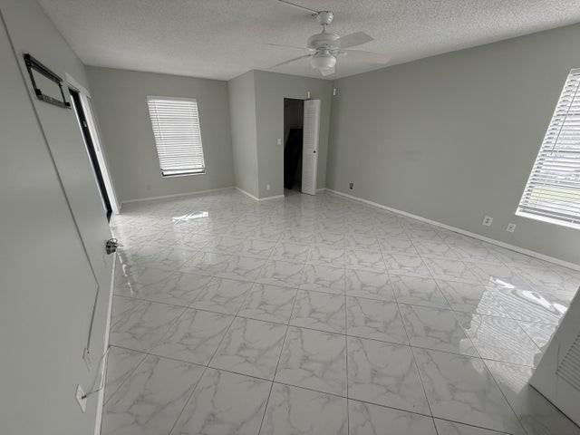 7076 Huntington Lane #608 - Photo 4 of 7
