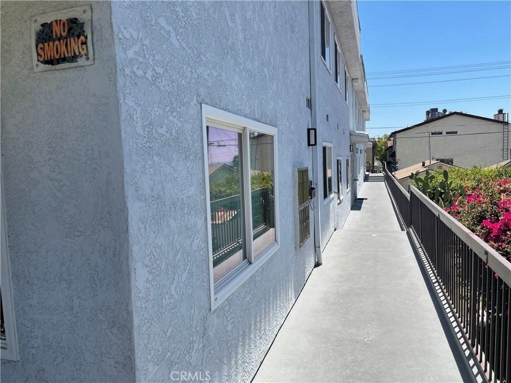434 E Tujunga Ave #J - Photo 2 of 21