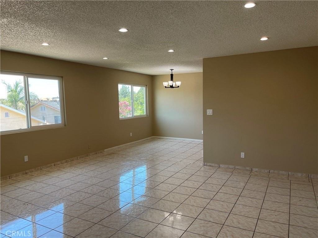 434 E Tujunga Ave #J - Photo 3 of 21