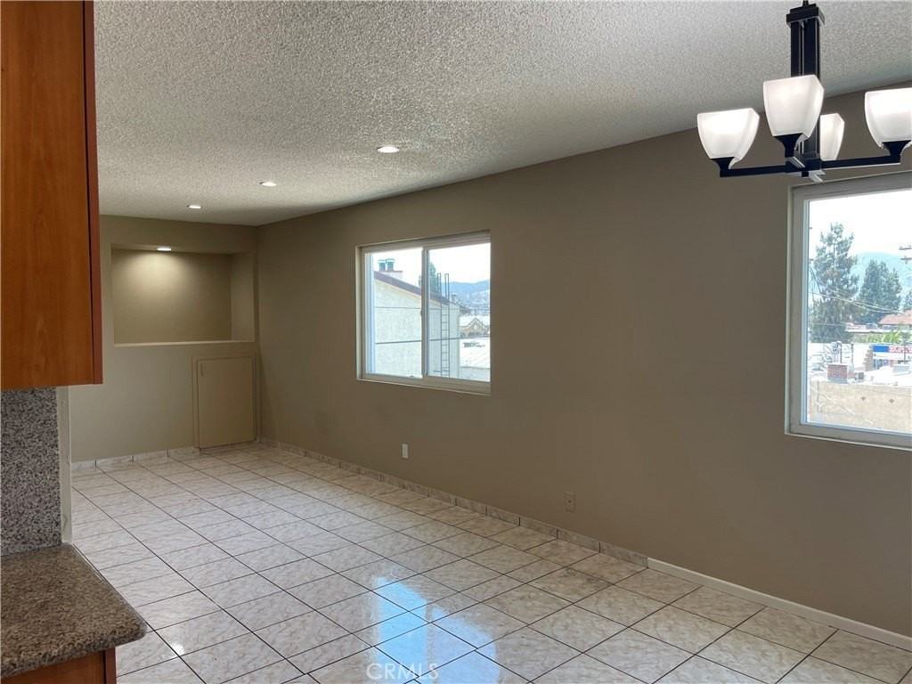 434 E Tujunga Ave #J - Photo 6 of 21