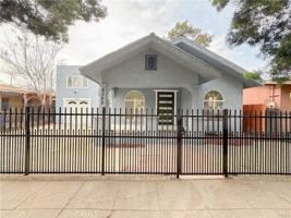 featured image of 5325 Latham St #1