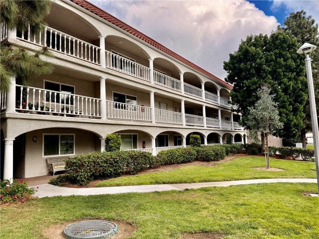 3501 Bahia Blanca W #1C