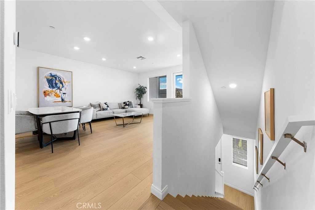 249 Steely - Photo 5 of 36