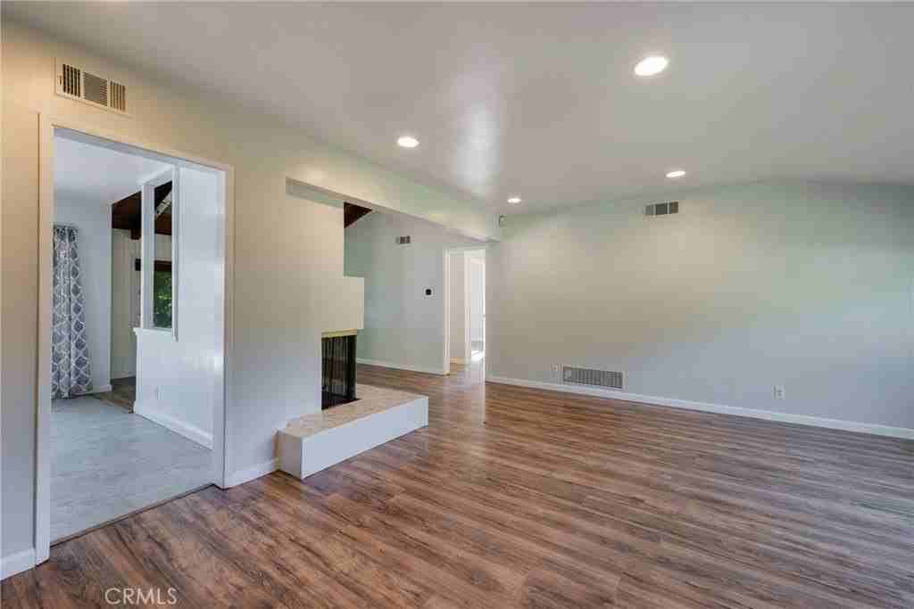 3202 Belvedere Dr - Photo 7 of 50