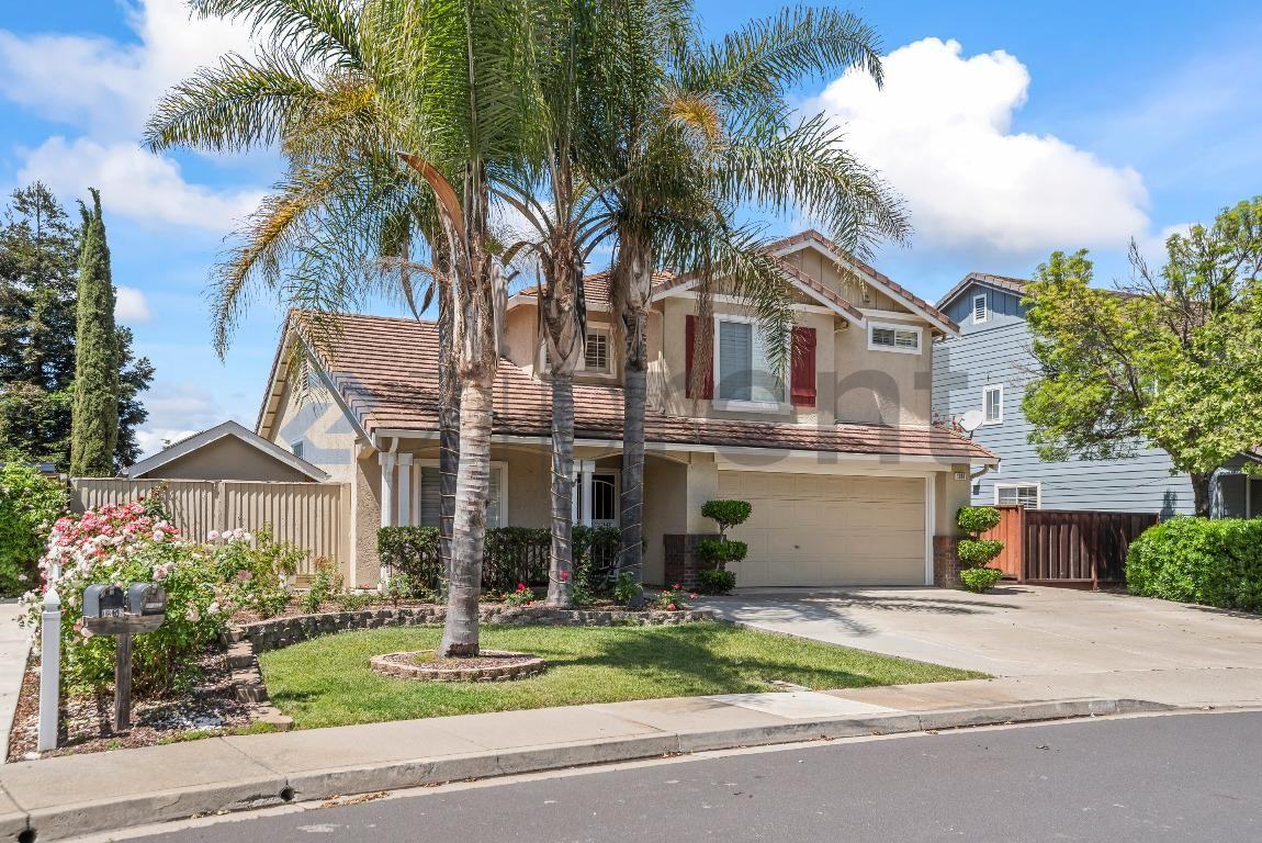 1366 Jayhawk Ln - Photo 2 of 33