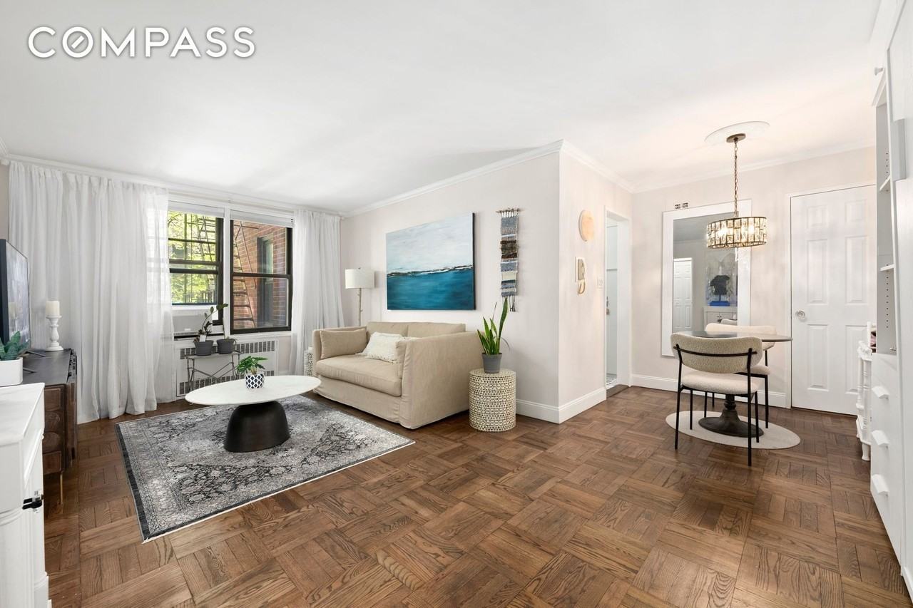 330 E 80th St #2F - Photo 2 of 6