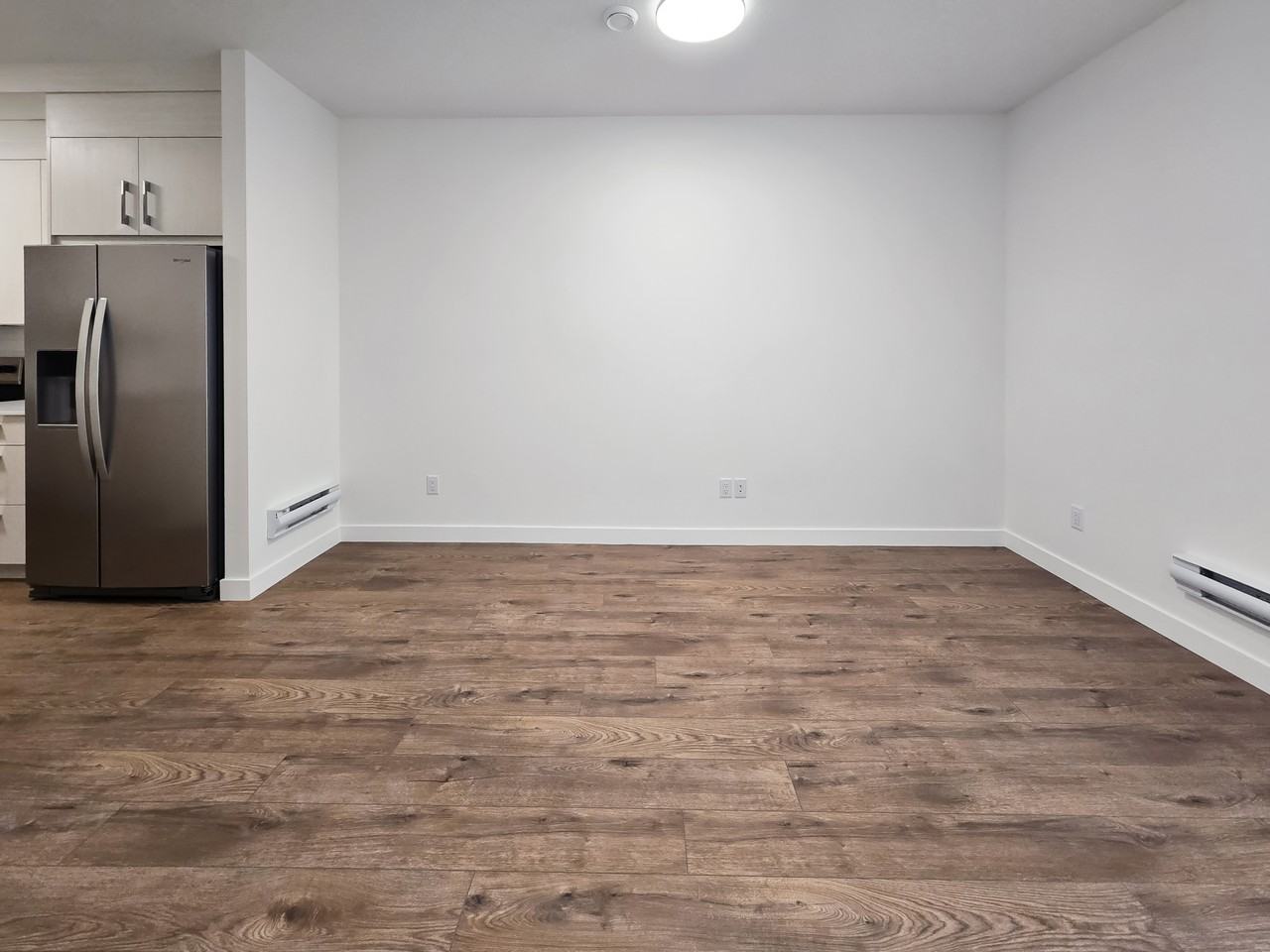 8749 Huxbury Dr Ne - Photo 4 of 17