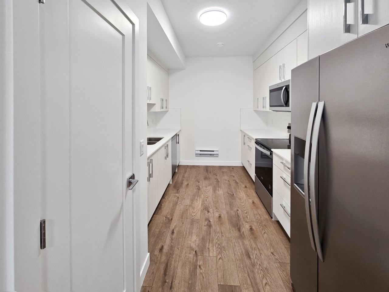 8749 Huxbury Dr Ne - Photo 5 of 17