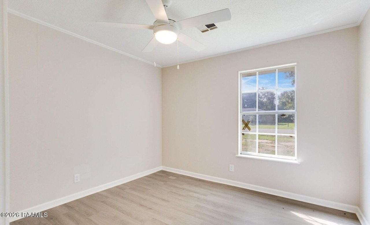 1842 Grace Pete St - Photo 7 of 16