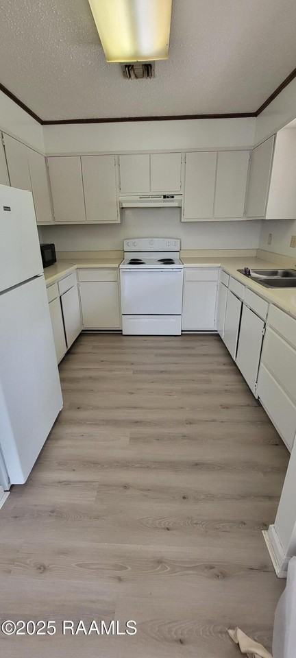 101 Vieux Orleans Cir #A - Photo 2 of 7