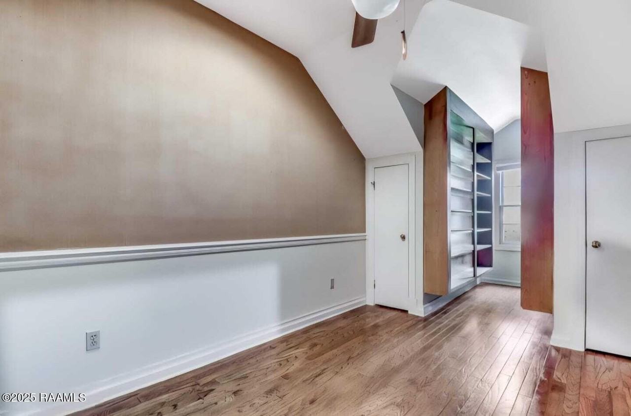 211 Ursuline St - Photo 7 of 39