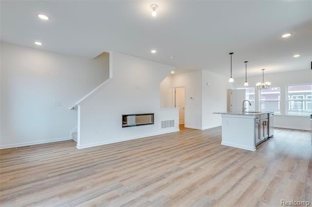 4876 Parkside Ln - Photo 3 of 28