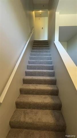 1426 Crimson Way - Photo 2 of 23