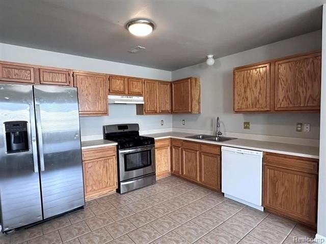 1426 Crimson Way - Photo 5 of 23