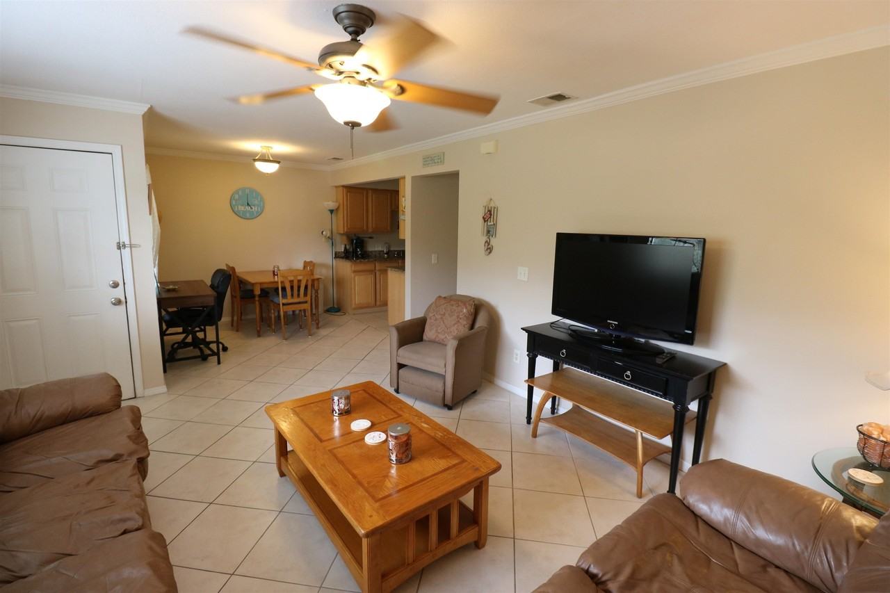 47 Brigantine Ct - Photo 3 of 13